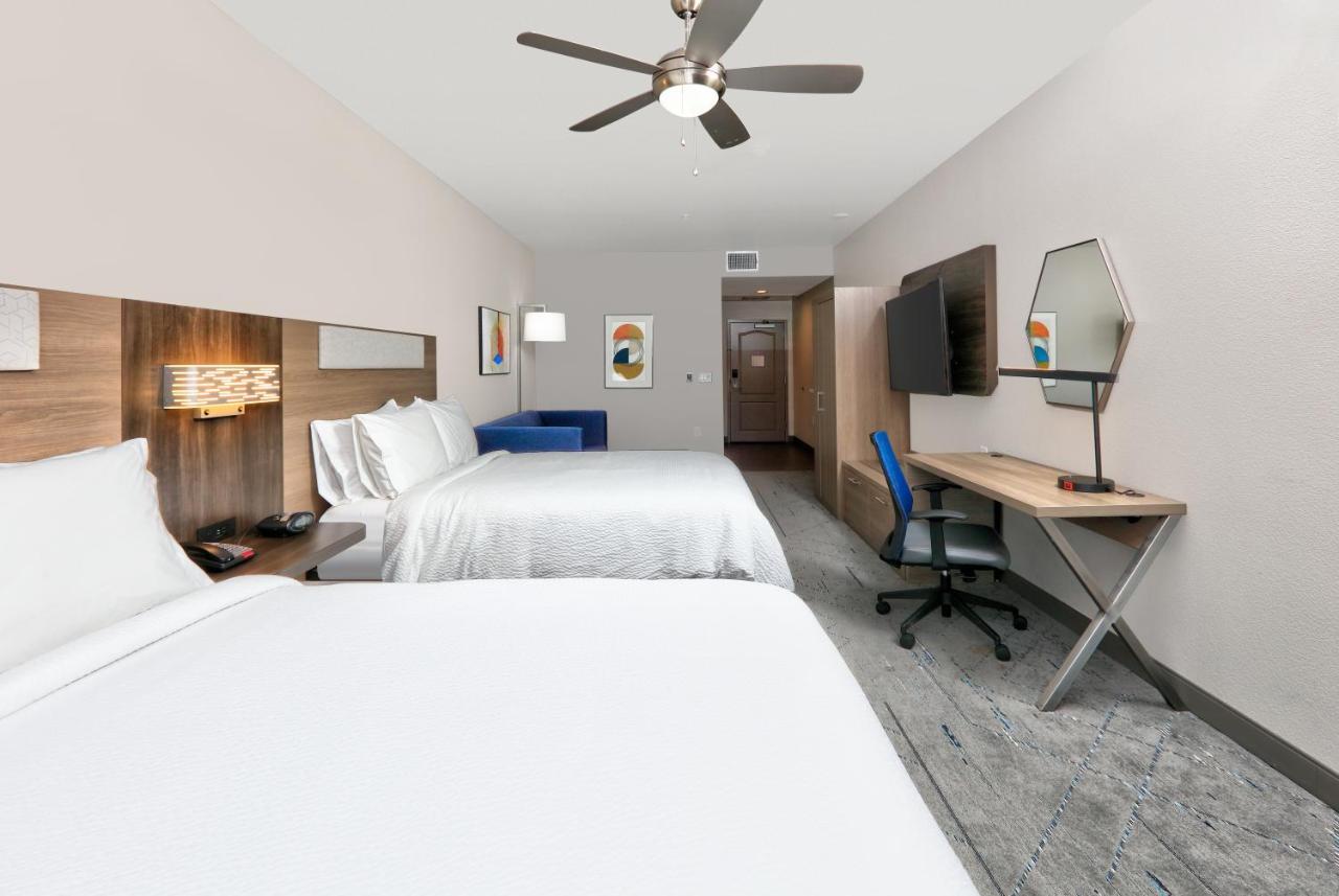 Holiday Inn Express & Suites North Dallas At Preston By Ihg Zewnętrze zdjęcie