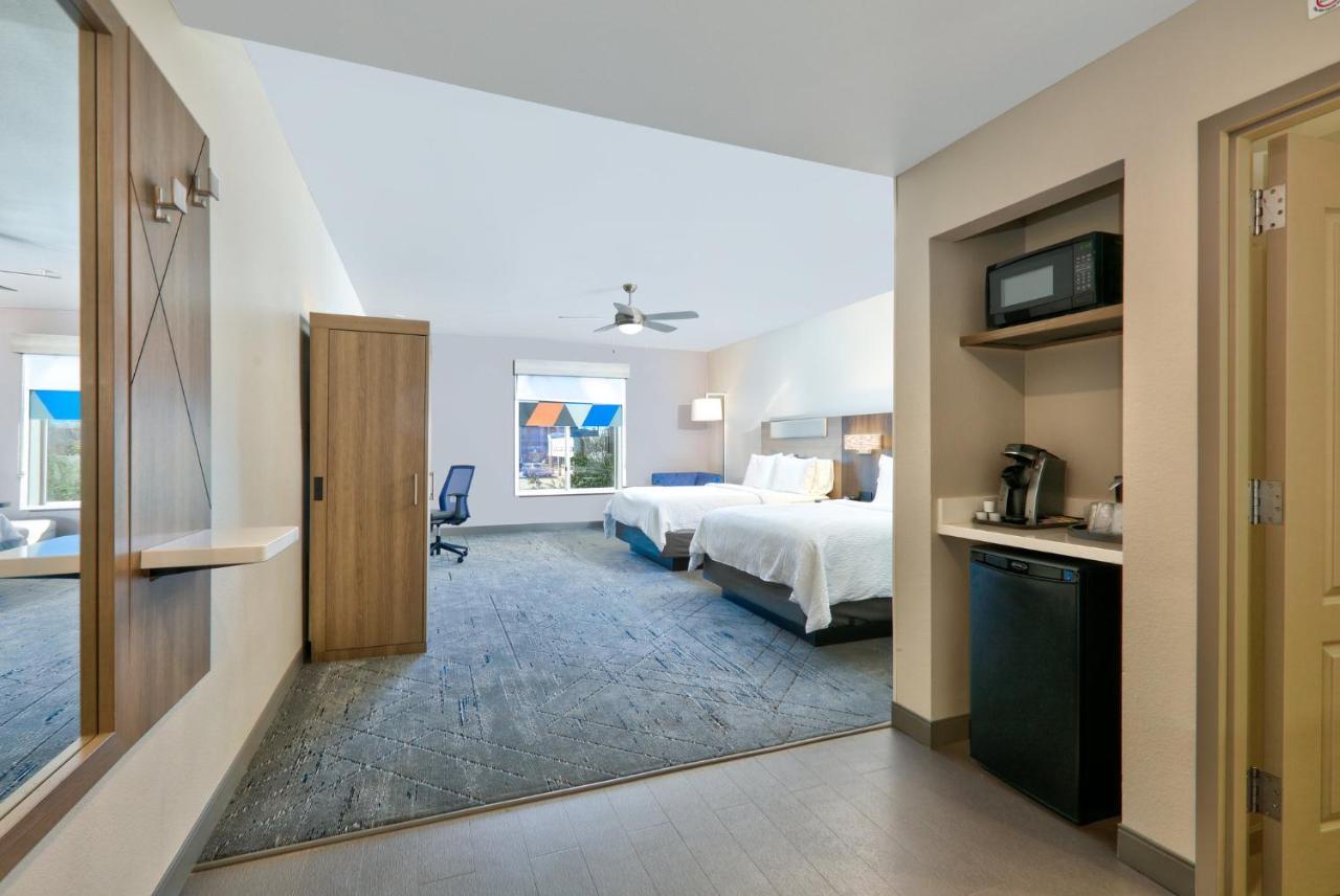 Holiday Inn Express & Suites North Dallas At Preston By Ihg Zewnętrze zdjęcie