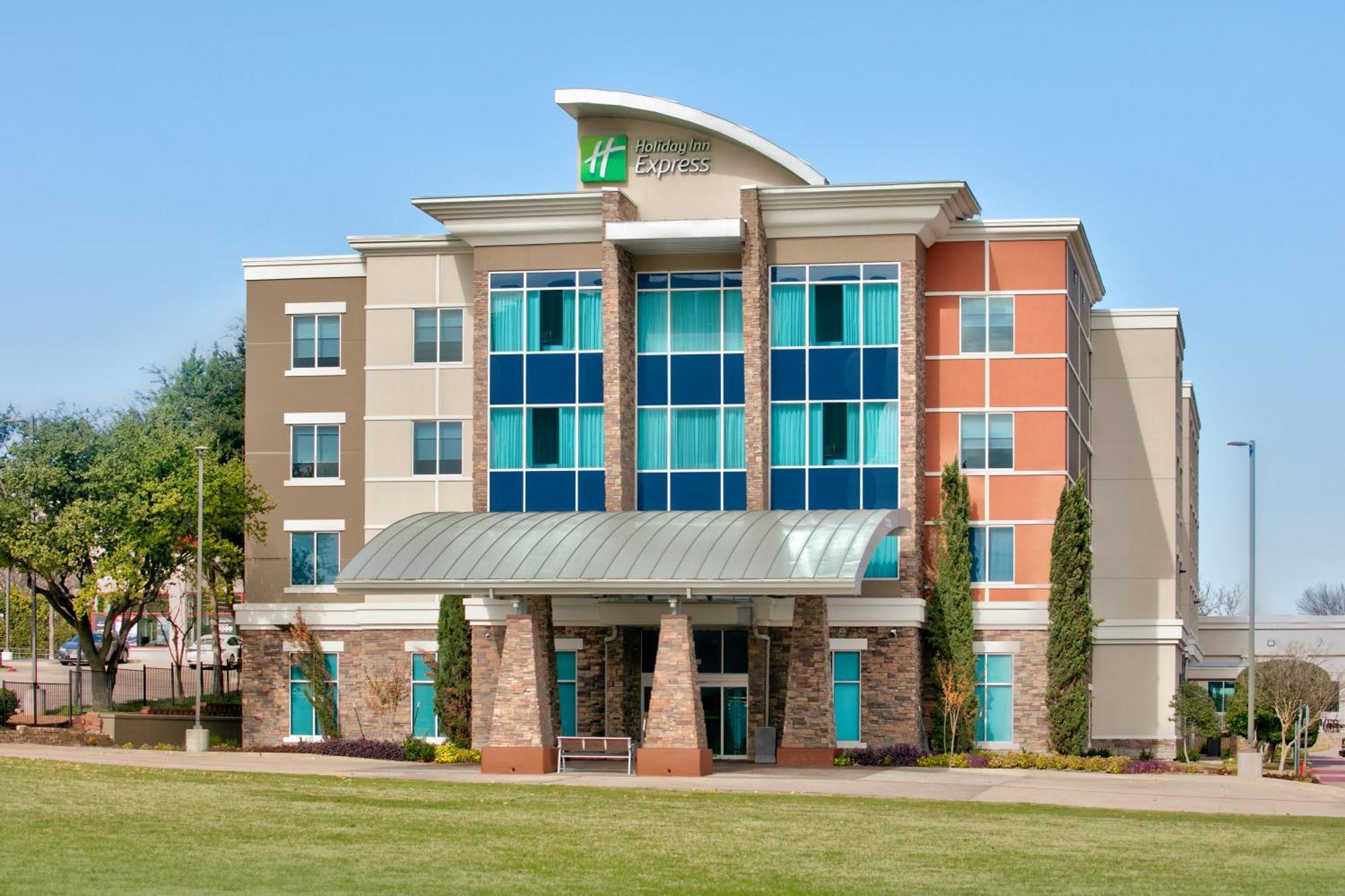 Holiday Inn Express & Suites North Dallas At Preston By Ihg Zewnętrze zdjęcie