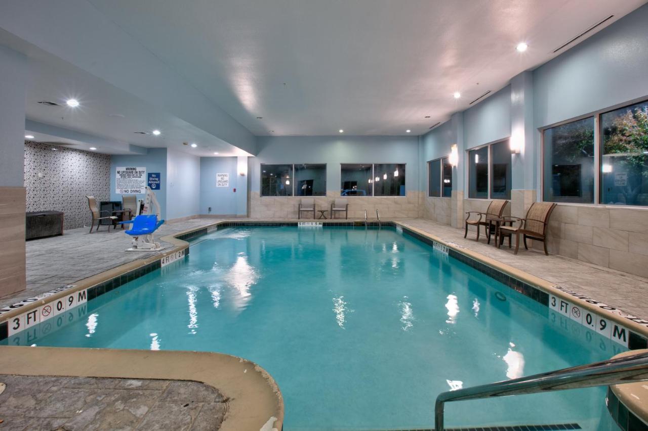 Holiday Inn Express & Suites North Dallas At Preston By Ihg Zewnętrze zdjęcie