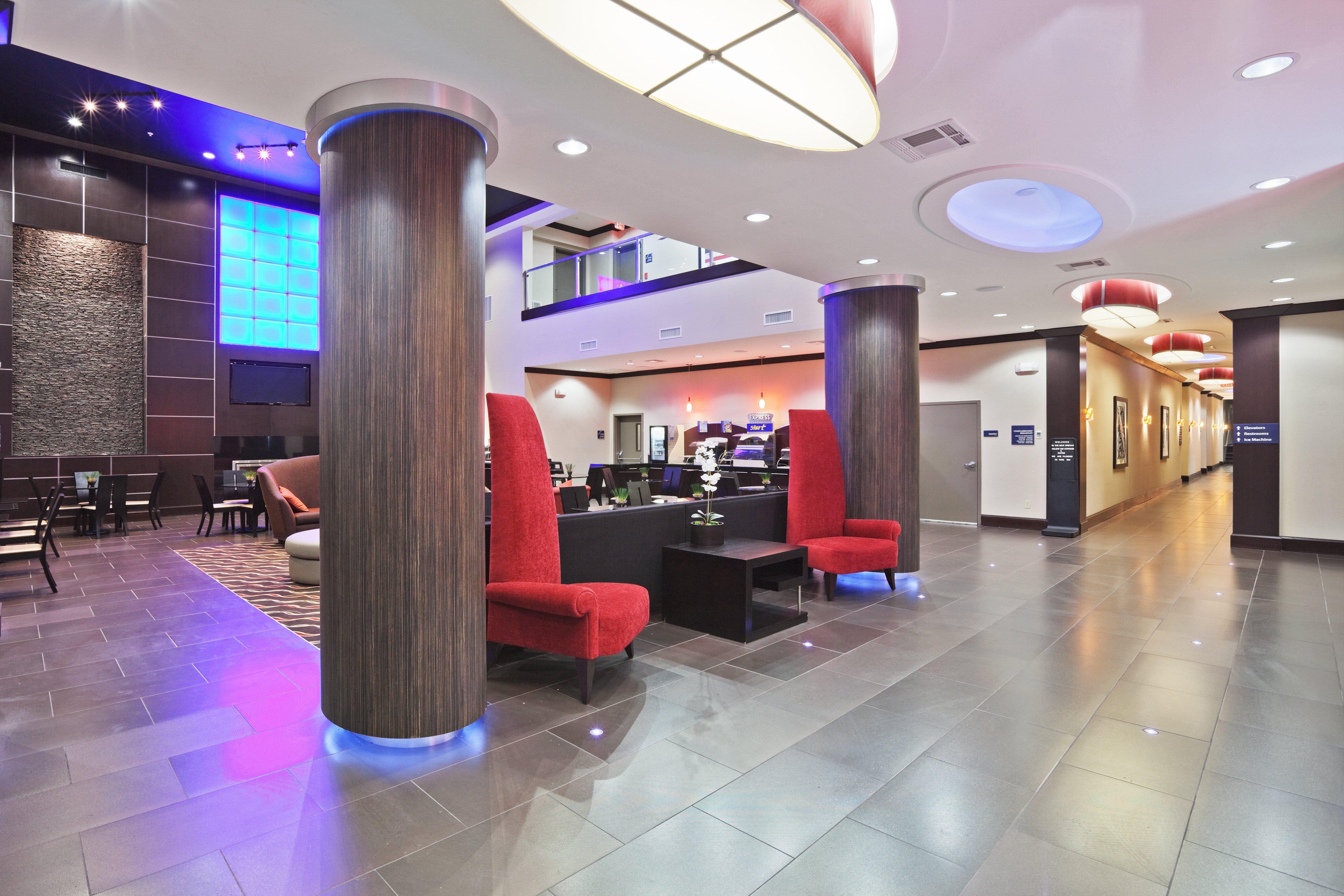 Holiday Inn Express & Suites North Dallas At Preston By Ihg Zewnętrze zdjęcie